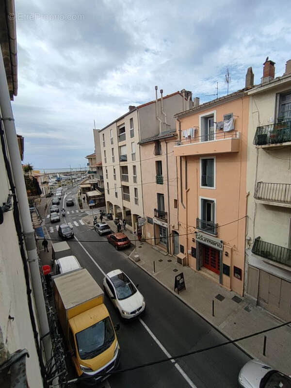 Appartement bourgeois 5 pièces àrénover de 139 m2 centre ville de Sète - photo 2