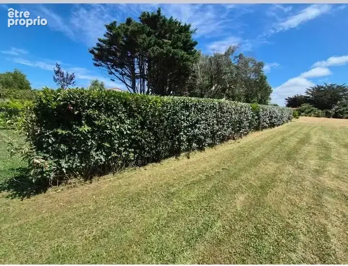 Terrain à LA PLAINE-SUR-MER