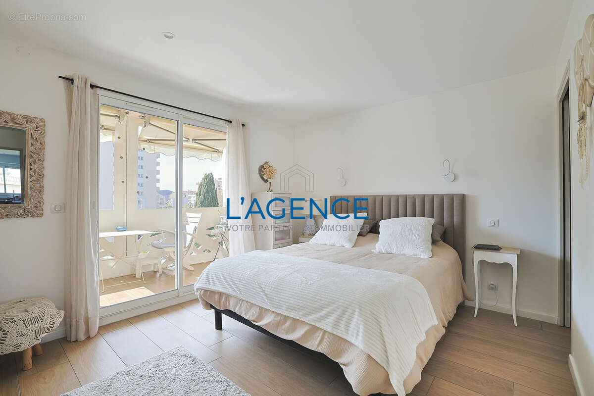 Appartement à HYERES