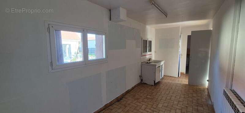 BOSC LE HARD (76) A vendre Maison avec jardin de 400 m² – 90 m² surface plancher – Fort potentiel de rénovation - photo 2