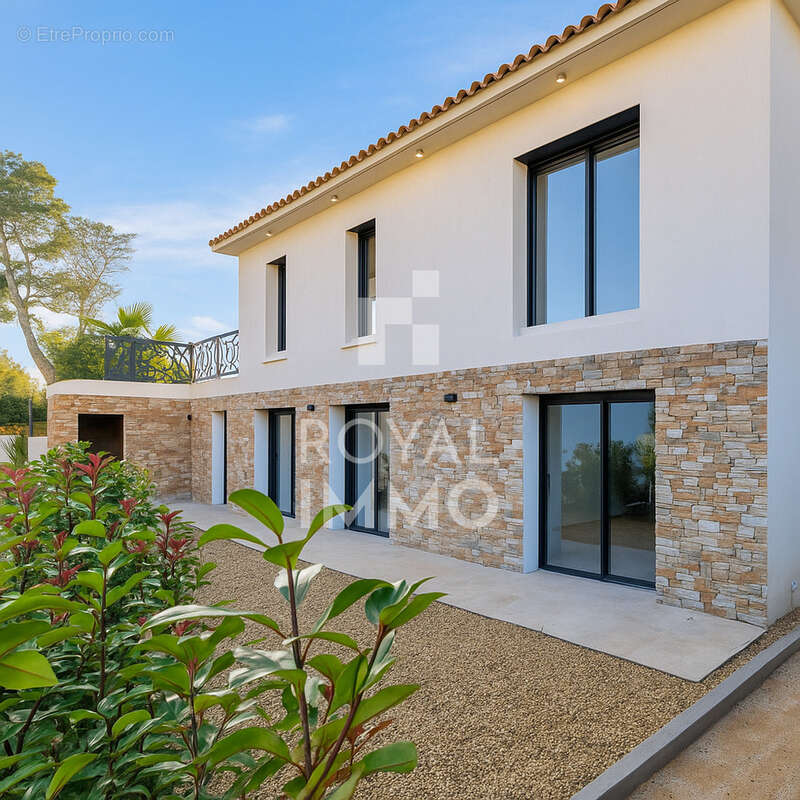 Maison à SANARY-SUR-MER