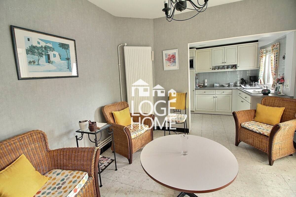 Maison à CAUCHY-A-LA-TOUR