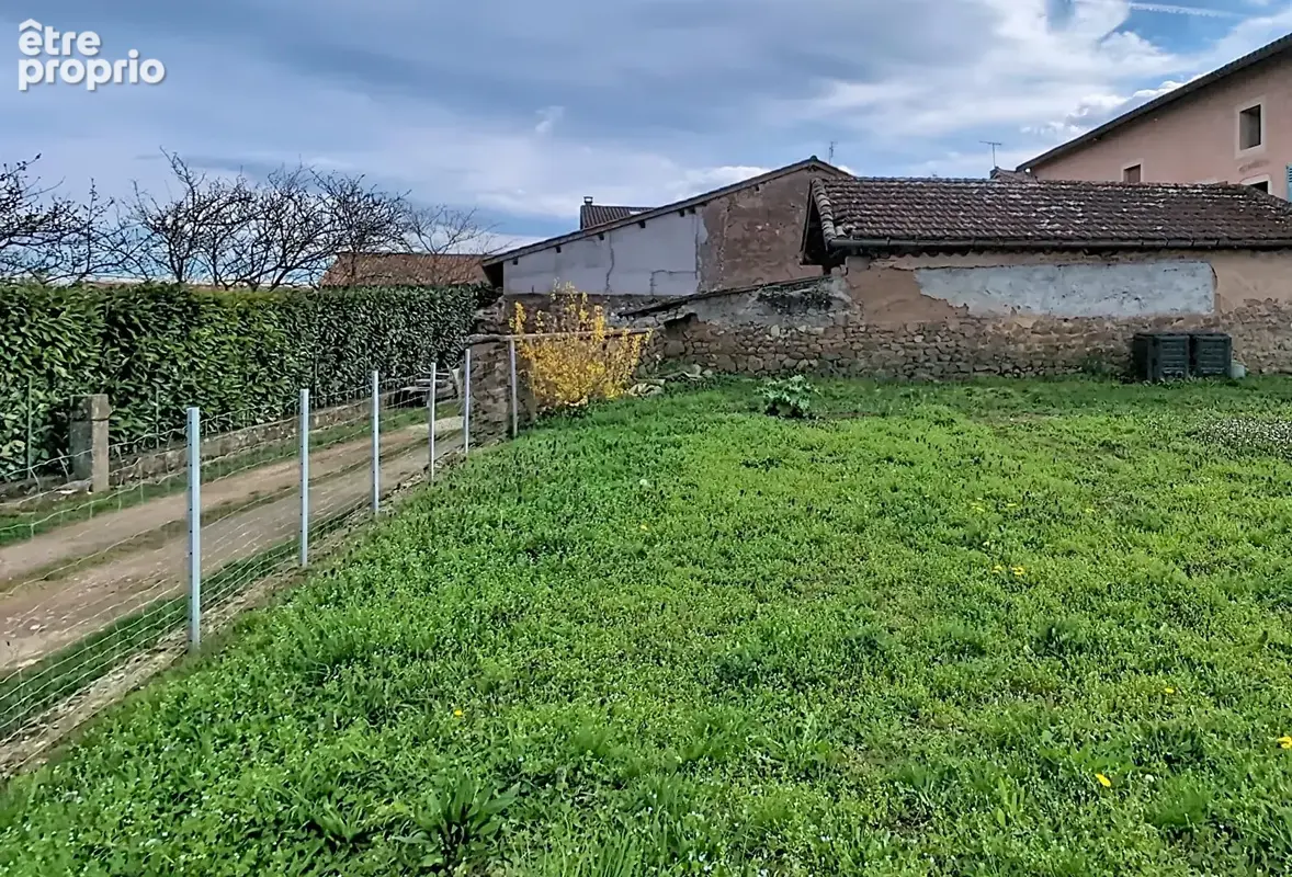 Maison Saint Etienne Des Oullieres 7 pièce(s) sur 750m² de terrain - photo 11