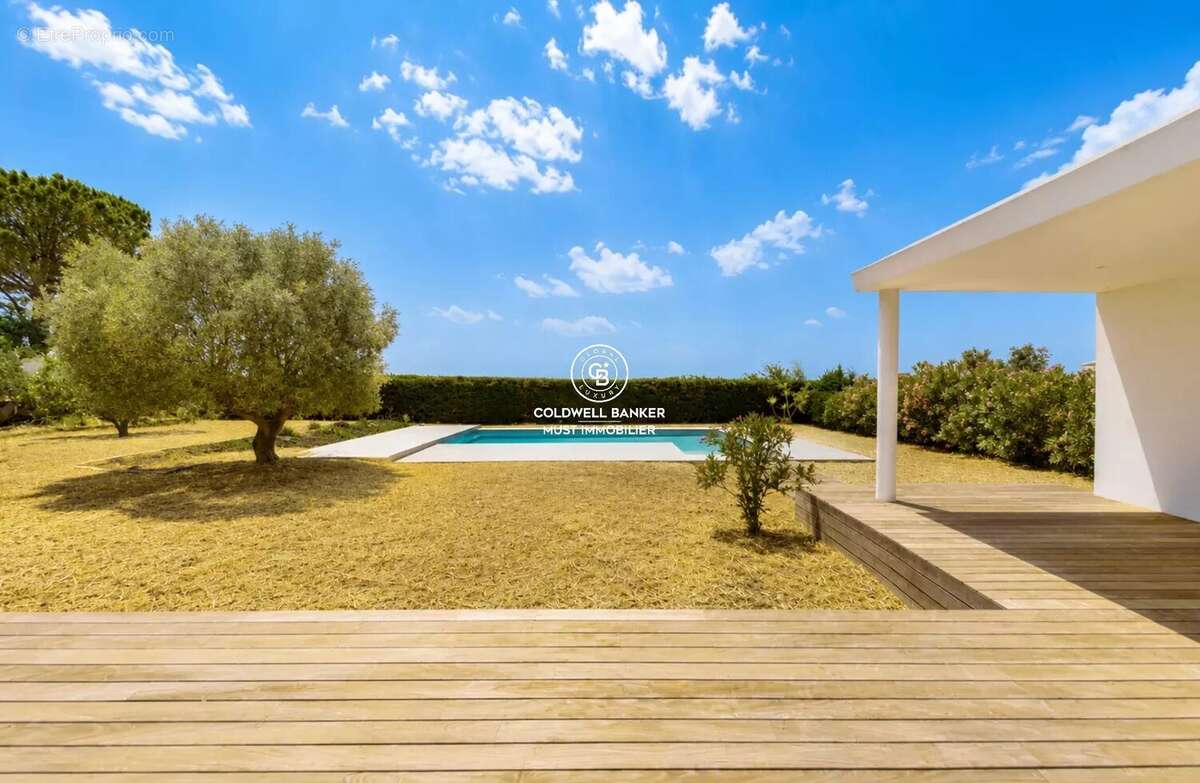 Plain pied 1600m² de parcelle - photo 3