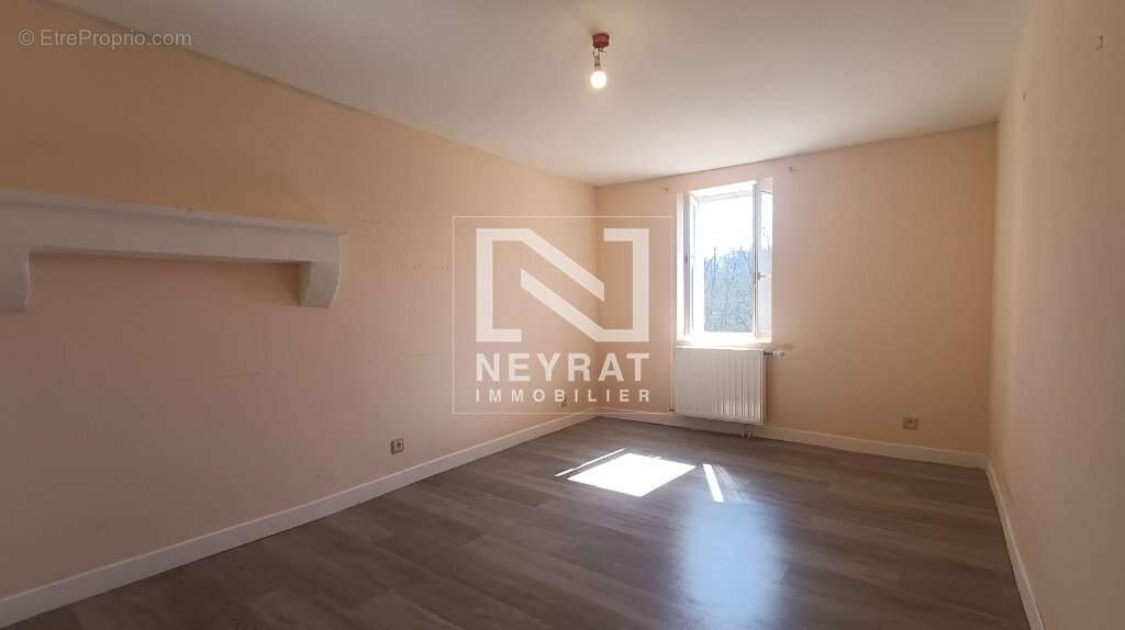 Maison à SAINT-EMILAND