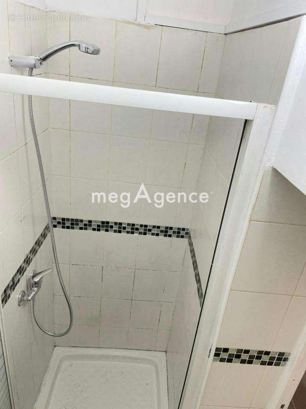 Appartement à AUBERVILLIERS