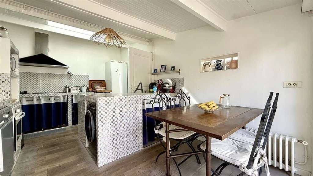 Maison à ASNIERES-SUR-SEINE