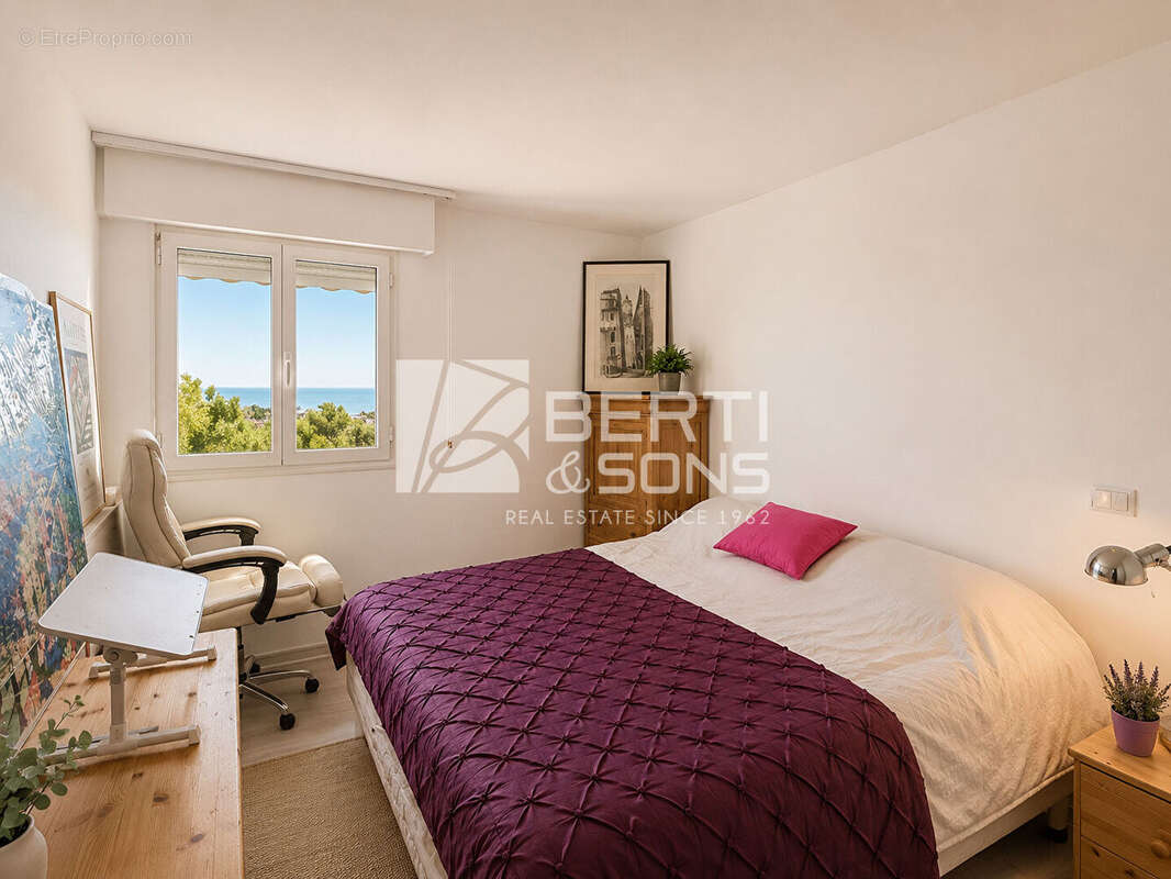Appartement à MANDELIEU-LA-NAPOULE