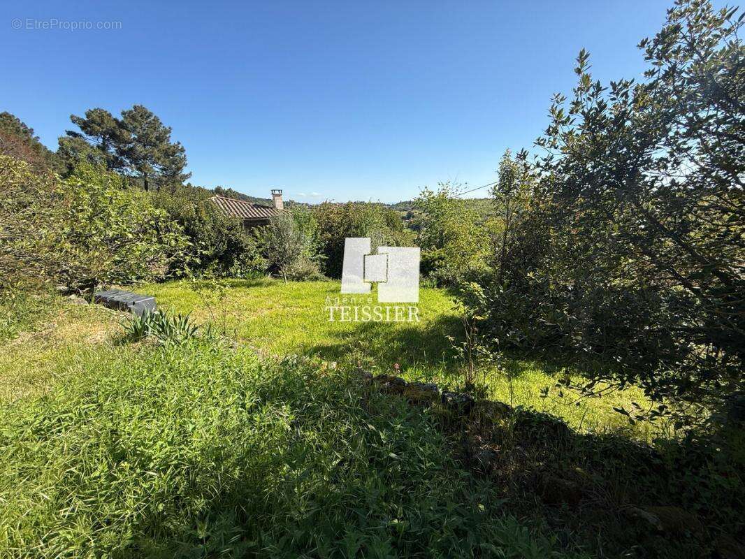 Maison à SAINT-PAUL-LE-JEUNE