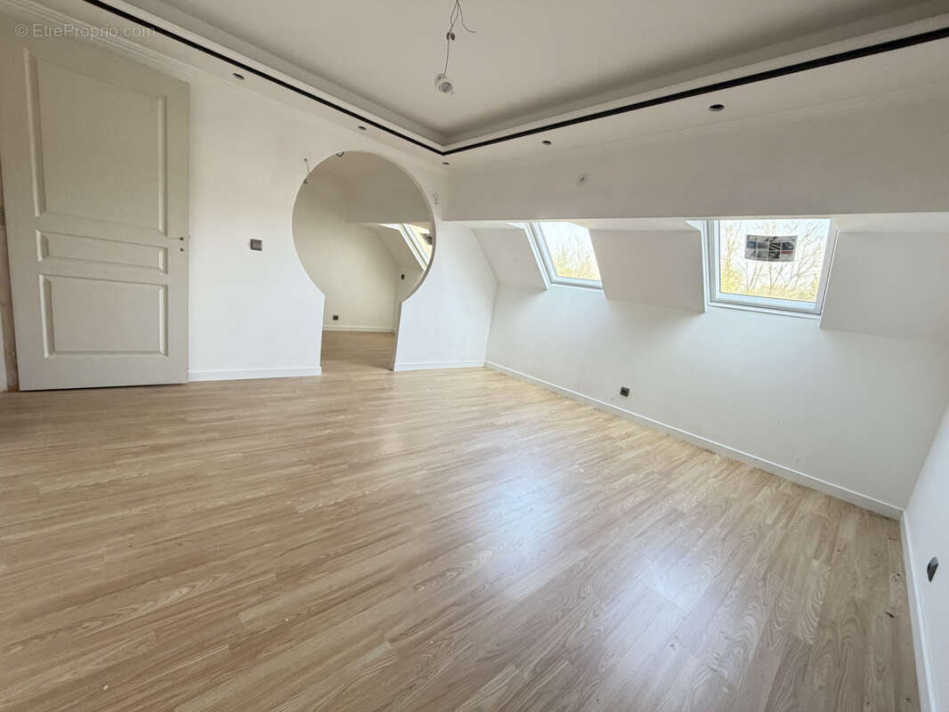 Maison à LAIGNE-EN-BELIN