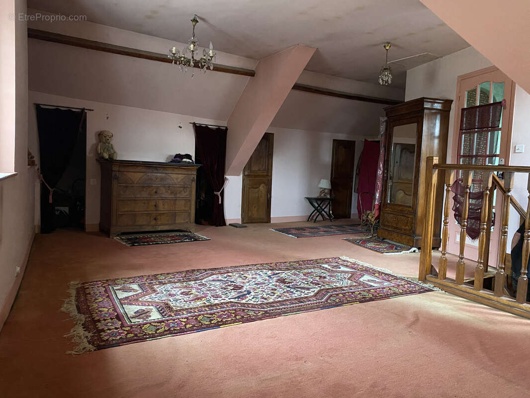 Maison à IVRY-LA-BATAILLE