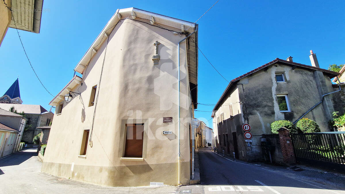 Maison à CHATILLON-SAINT-JEAN