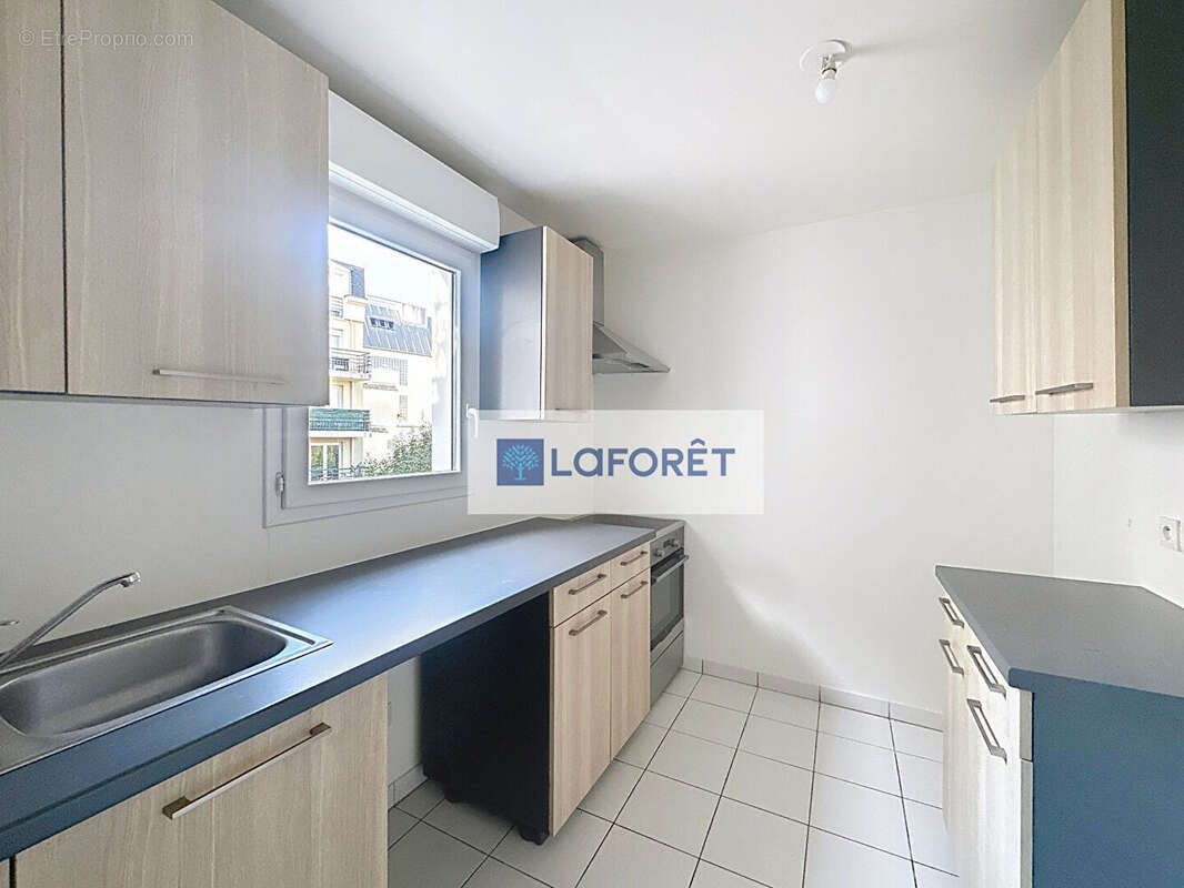 Appartement à SARTROUVILLE