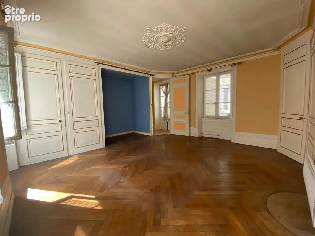 Appartement 65m2 + combles 31m2 à Salins les Bains (Jura) - photo 2