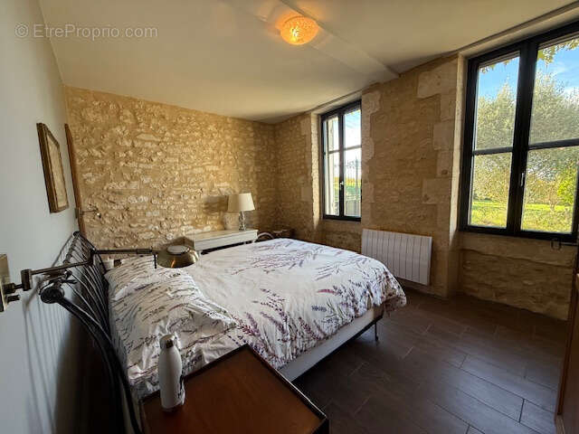 Maison à SAINT-SORLIN-DE-CONAC