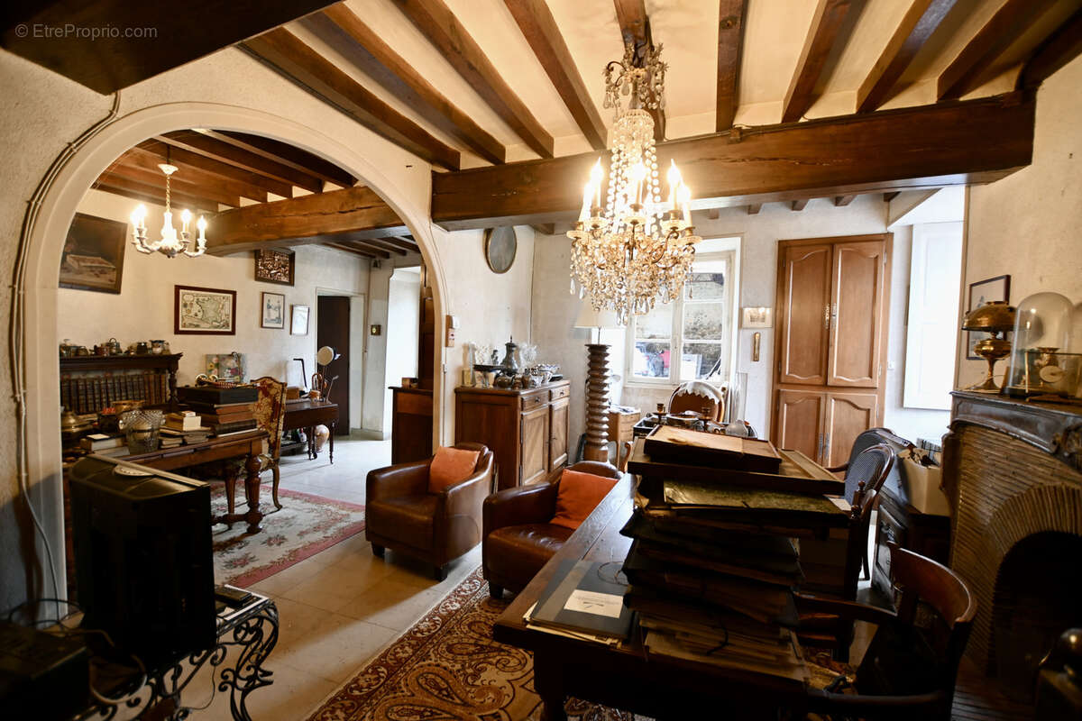 Maison à ASQUINS
