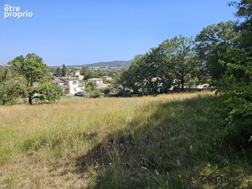 Terrain à ROQUEBRUNE-SUR-ARGENS