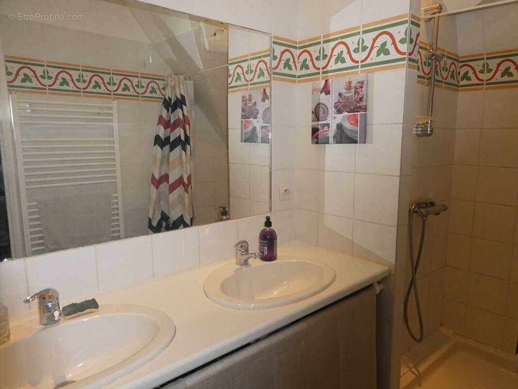 Maison à PONT-L&#039;EVEQUE