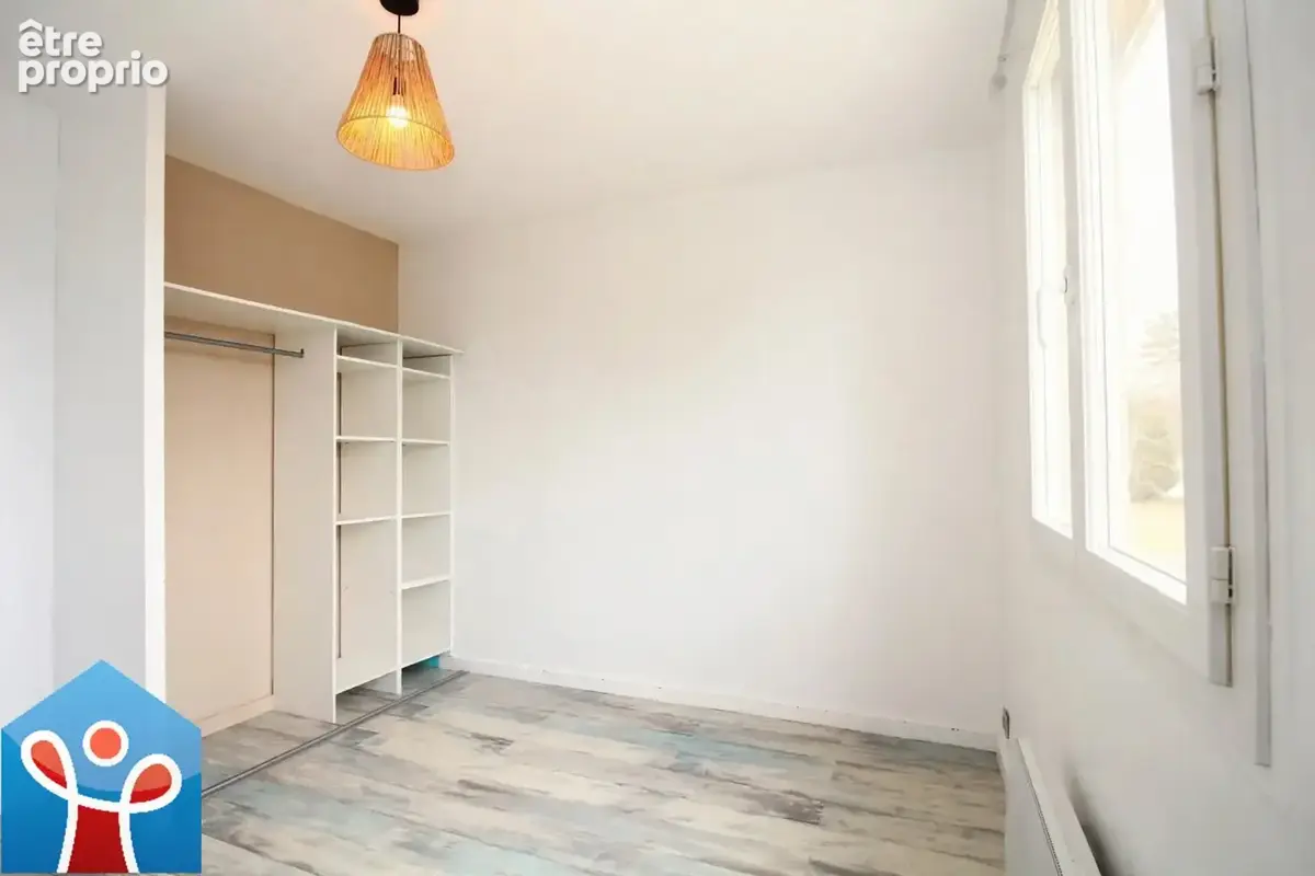 Villa T4 de plain-pied avec garage à CERS - photo 10