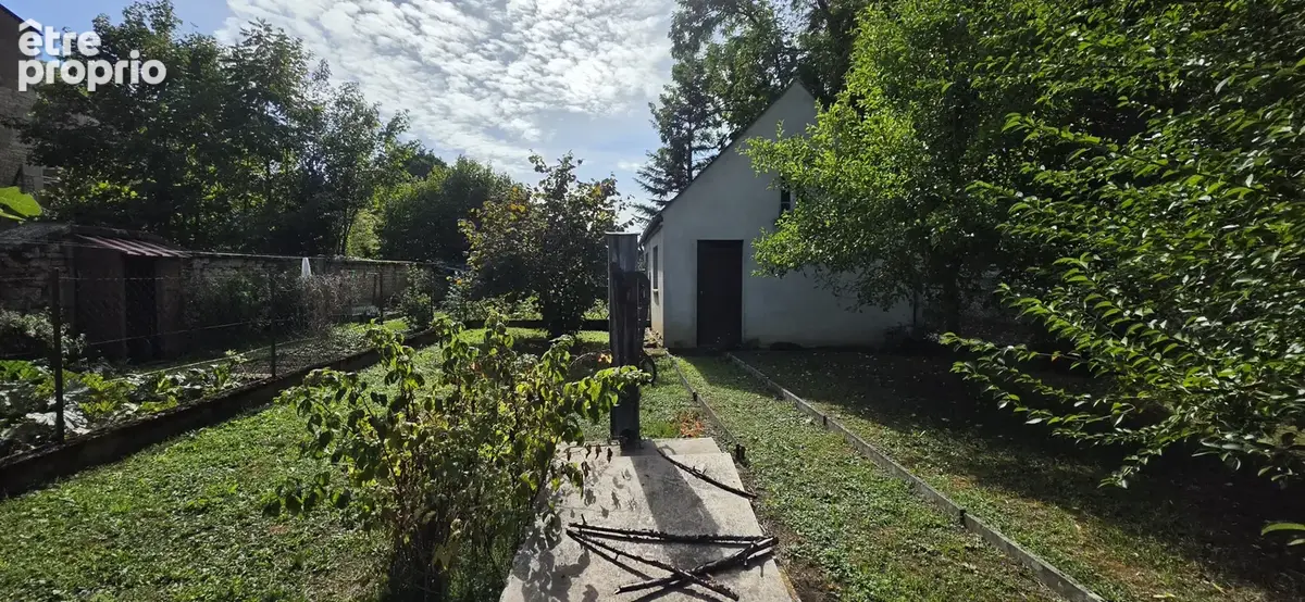 Clamecy, proche centre ville, MAISON avec JARDIN et GARAGE - photo 16