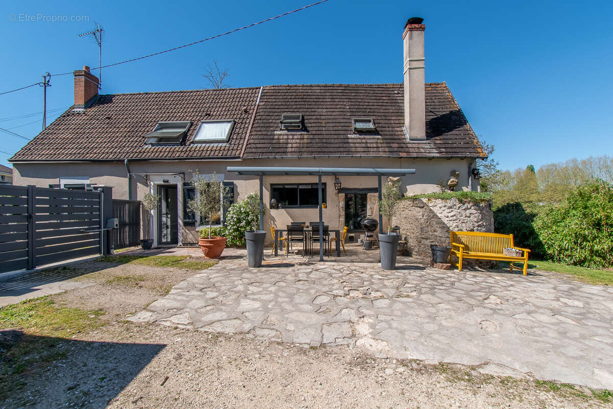 Maison Vierzon 6 pièce(s) 159 m2 au sol - - photo 17