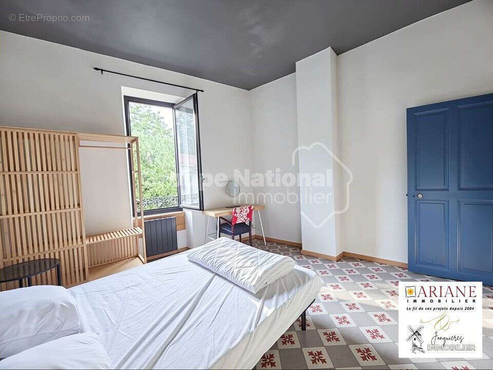 Maison à JONQUIERES-SAINT-VINCENT