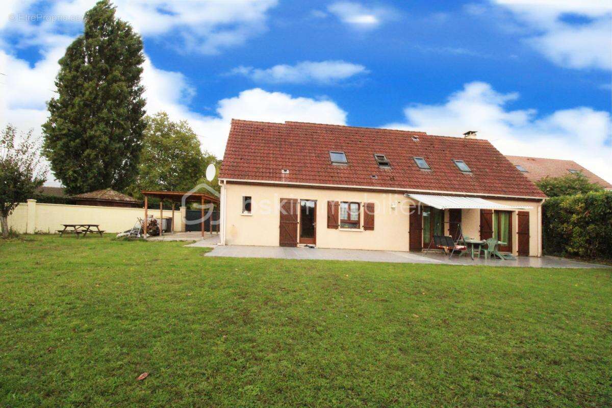 Maison à CHEVRY-EN-SEREINE