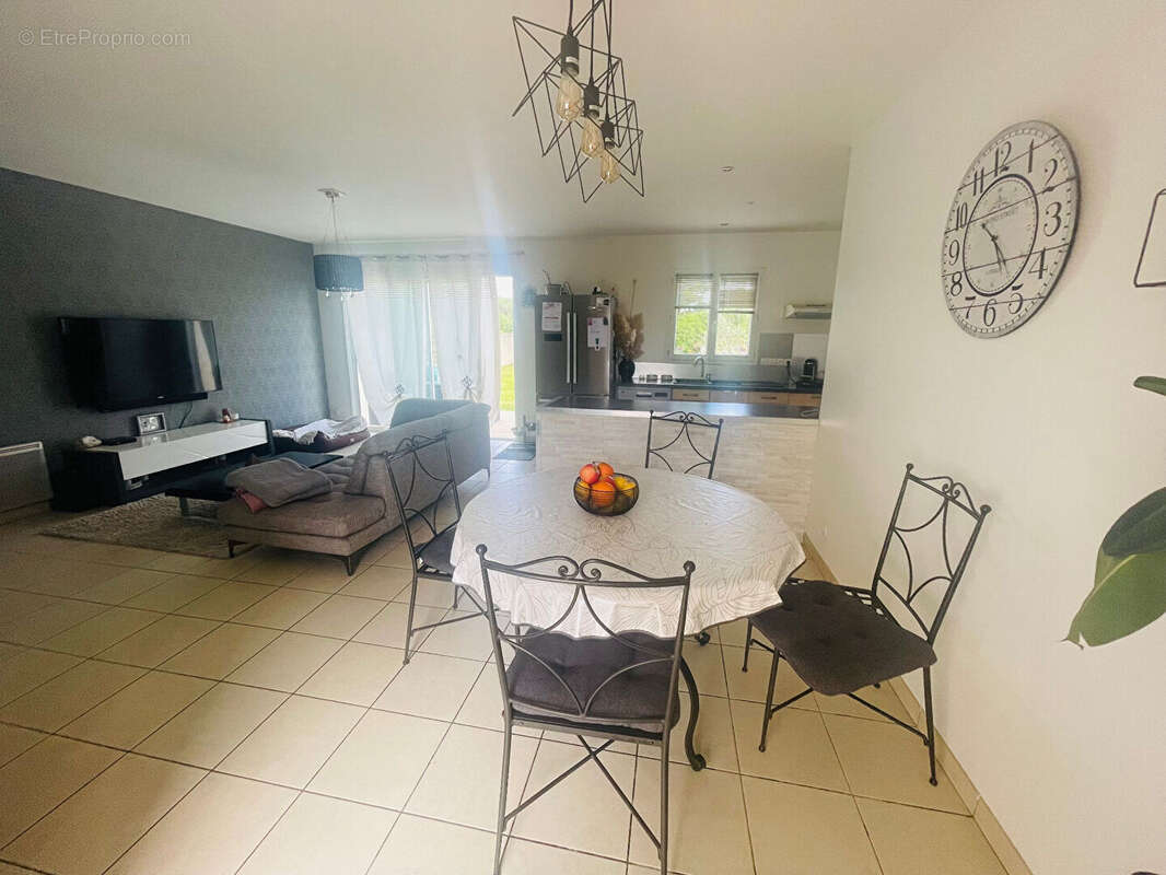 Maison à SAINT-HIPPOLYTE