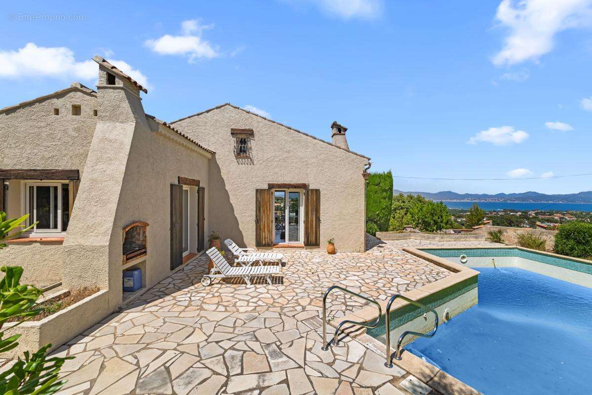 Maison à FREJUS
