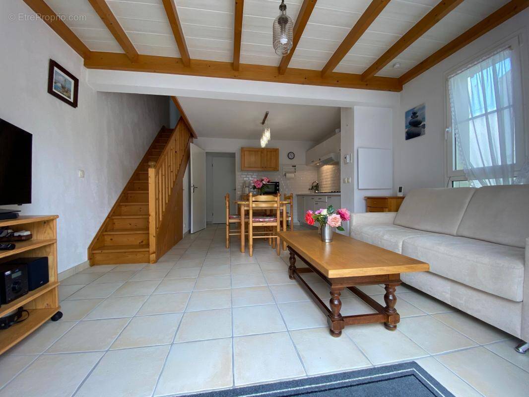 Maison à LES MATHES