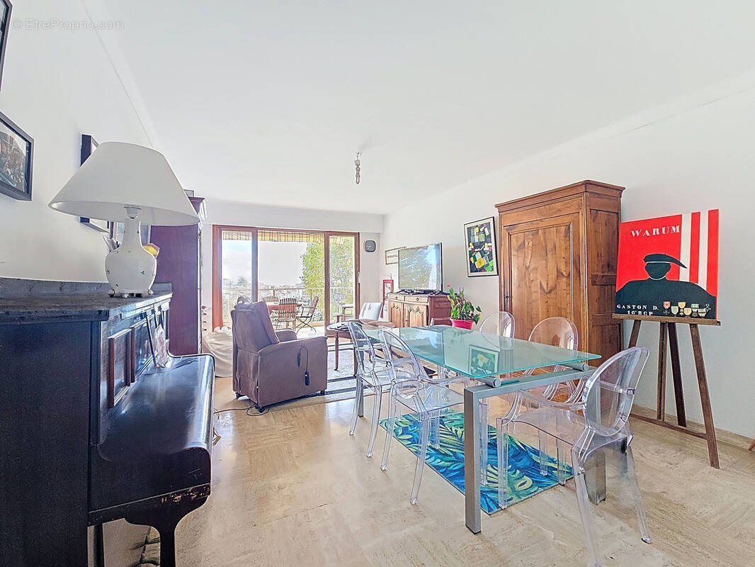 Appartement à VENCE