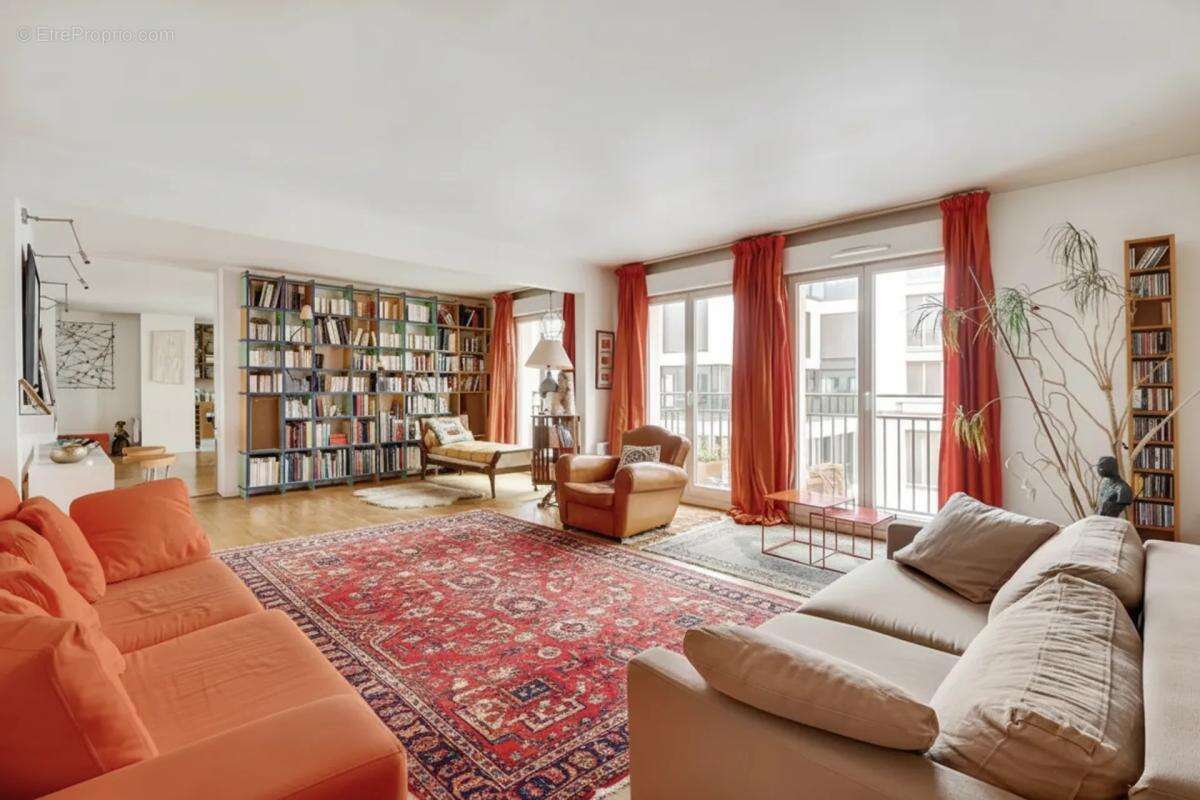 Appartement à PARIS-9E