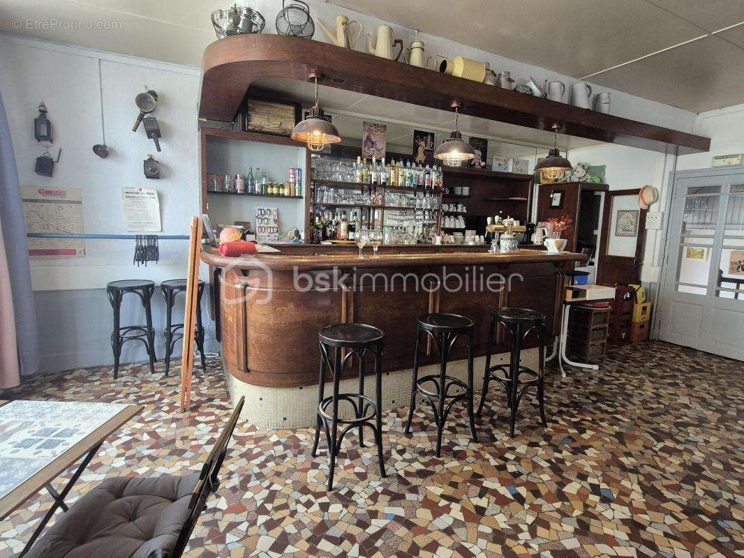 Commerce à AUTRY-LE-CHATEL