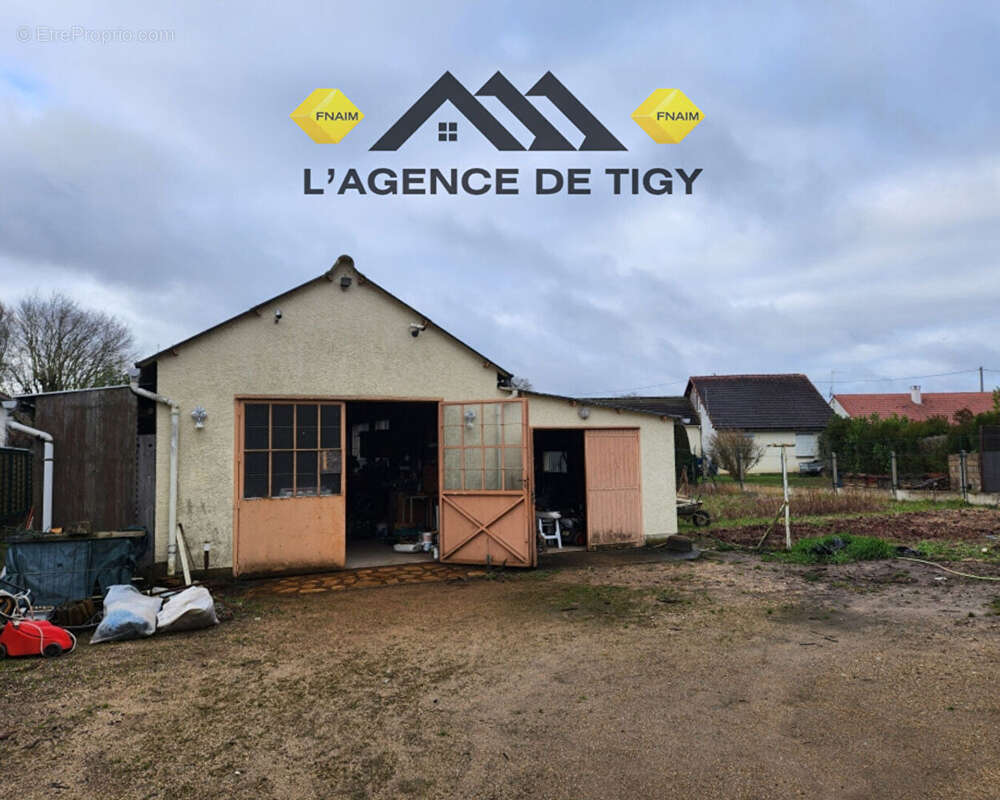 Maison à NEUVY-EN-SULLIAS