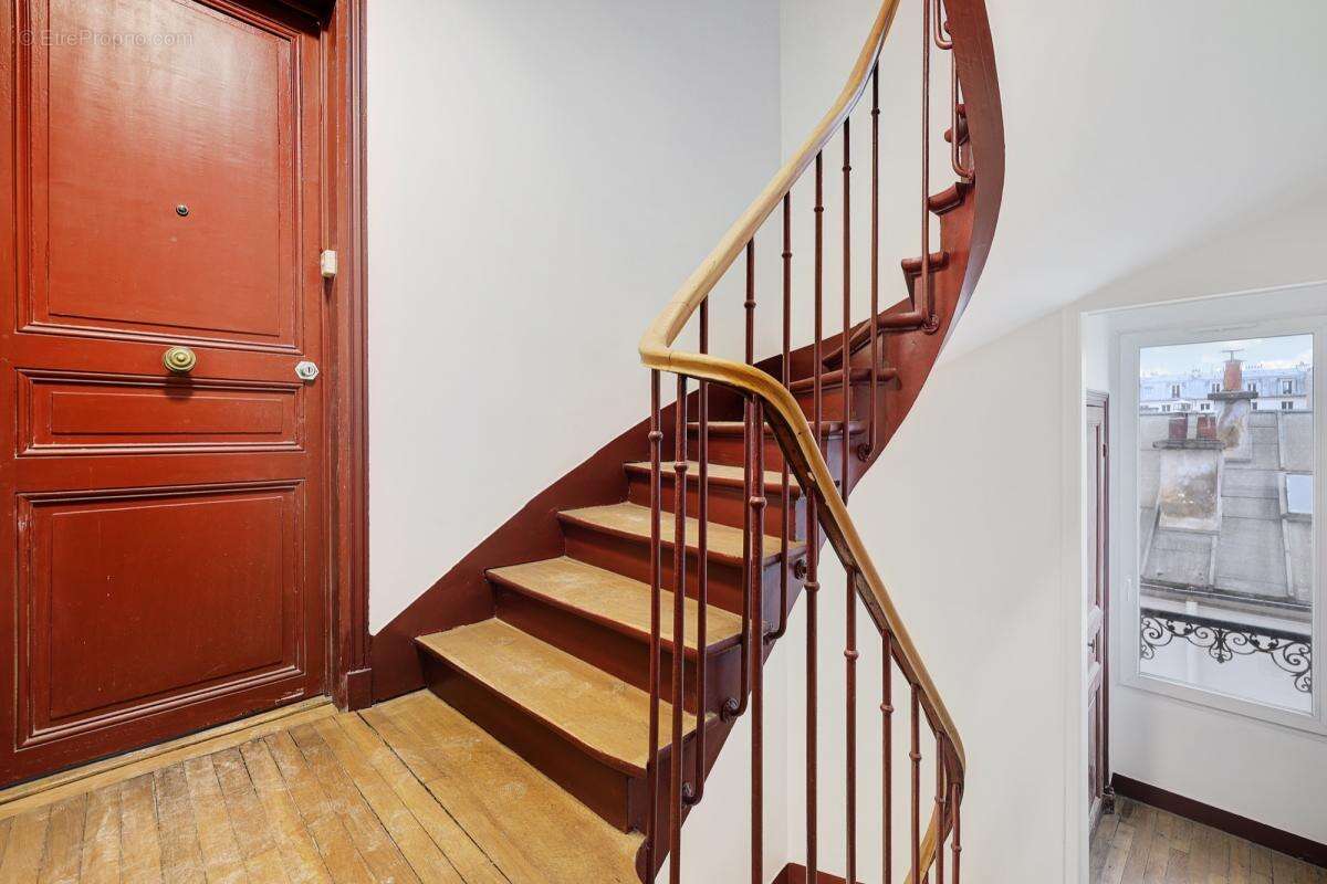 Appartement à PARIS-20E