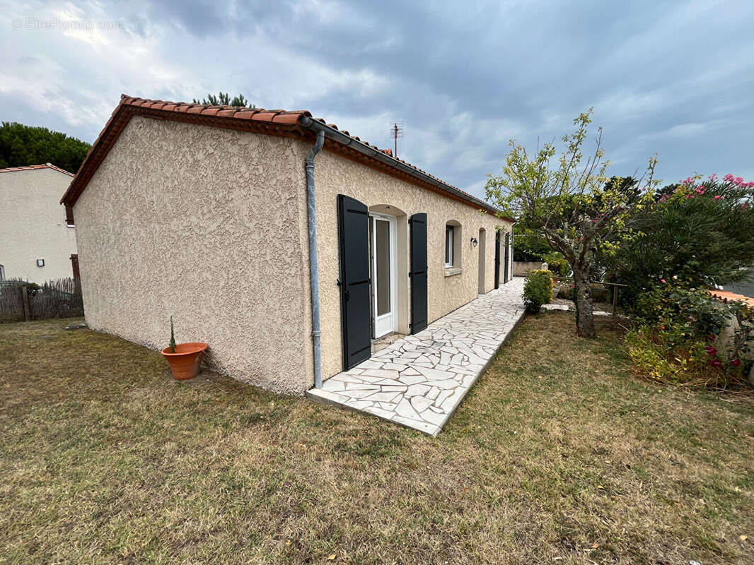 Maison à VAUX-SUR-MER