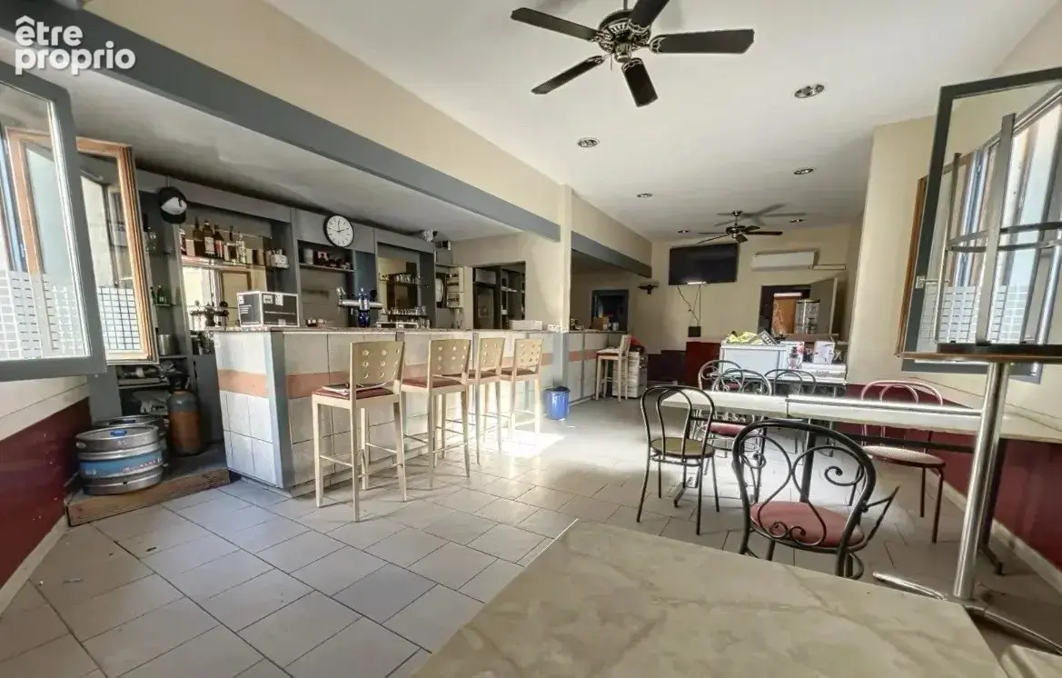 Appartement 280 m² à vendre à Nimes (30900) - photo 2