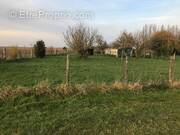 Terrain à MAREUIL-LES-MEAUX