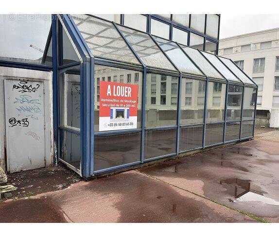 Commerce à NOISY-LE-GRAND