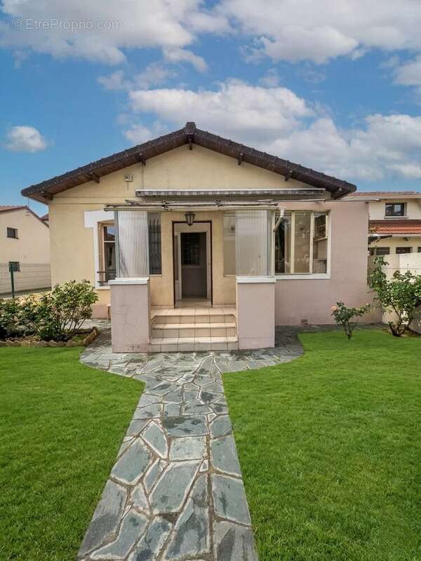 Maison à MONTREUIL