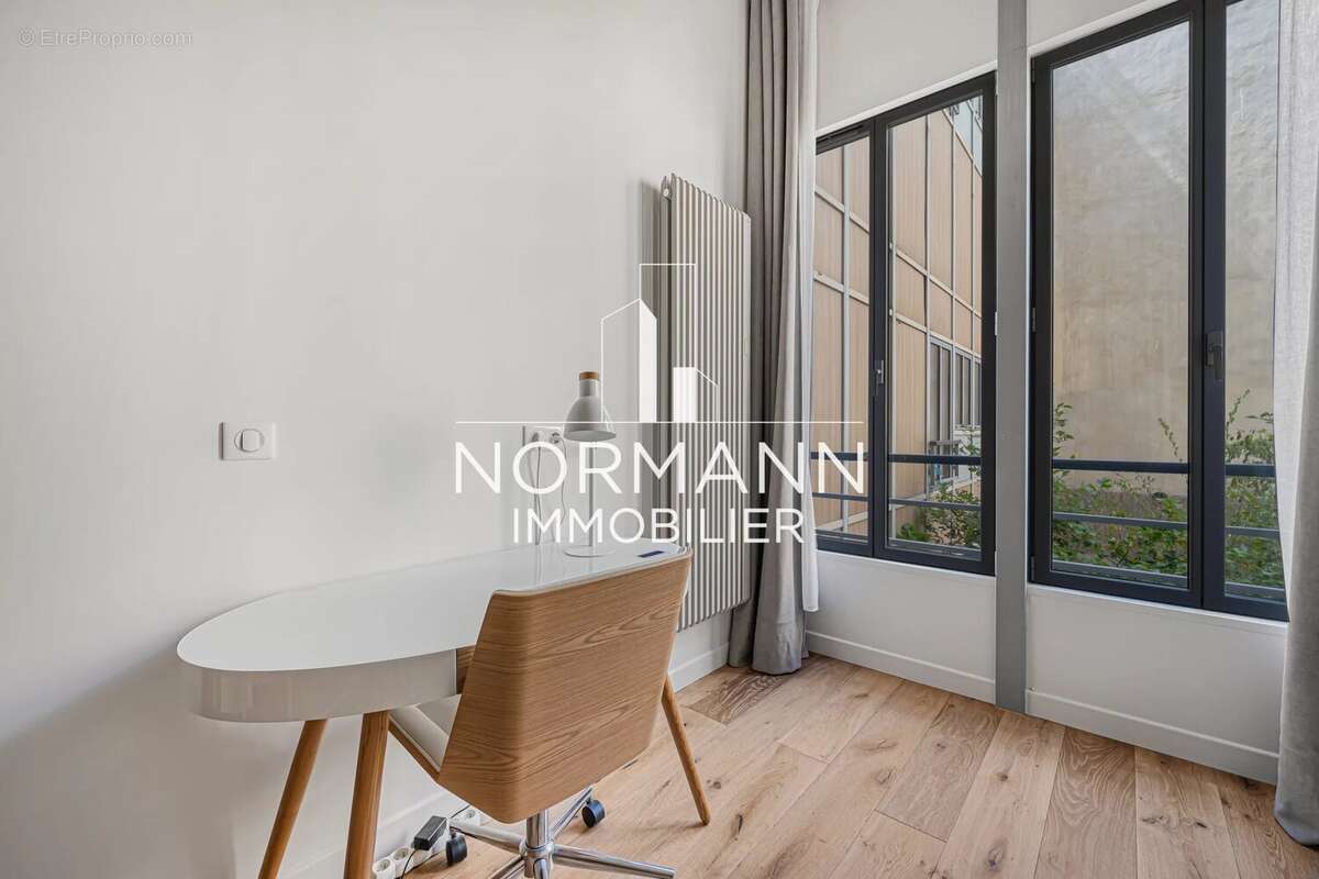 Appartement à PARIS-3E