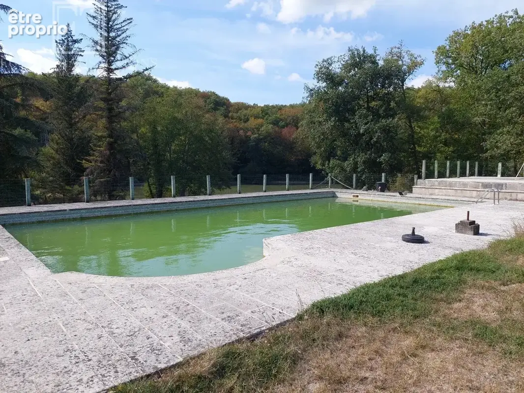 Propriété isolée sur 88 ha et étang - photo 7