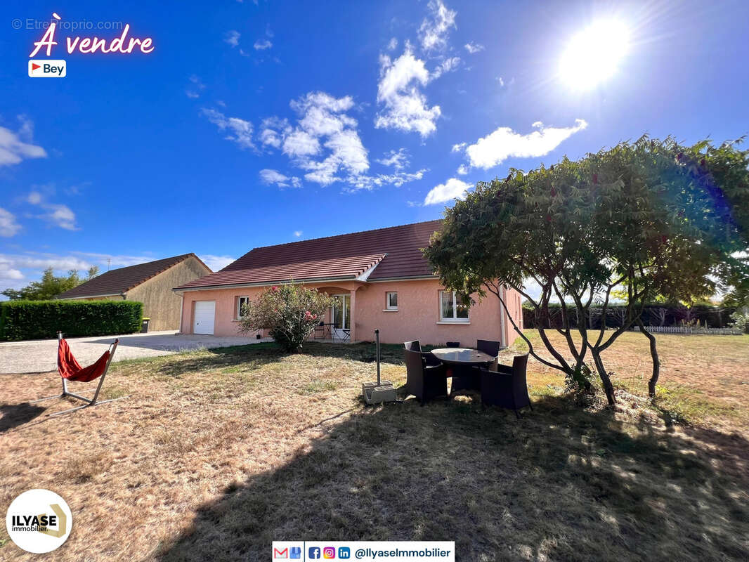 Maison 5 pièces  4 CH  1101 m2 - photo 6