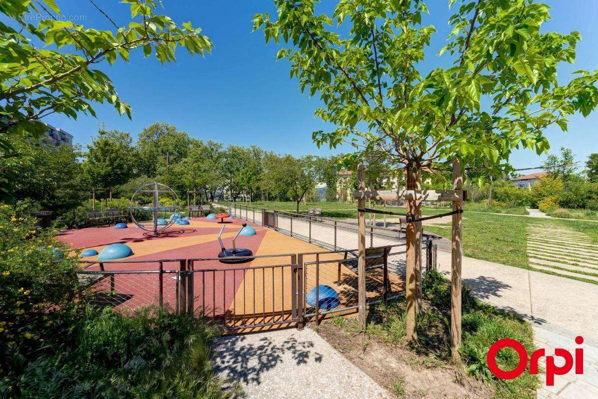 T3 de 96,63 m² - Vue dégagée - photo 15