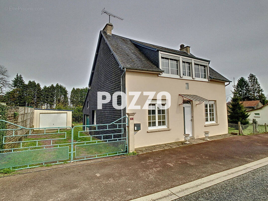 Maison à REFFUVEILLE