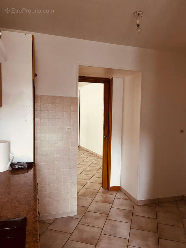 Appartement à TROISSY