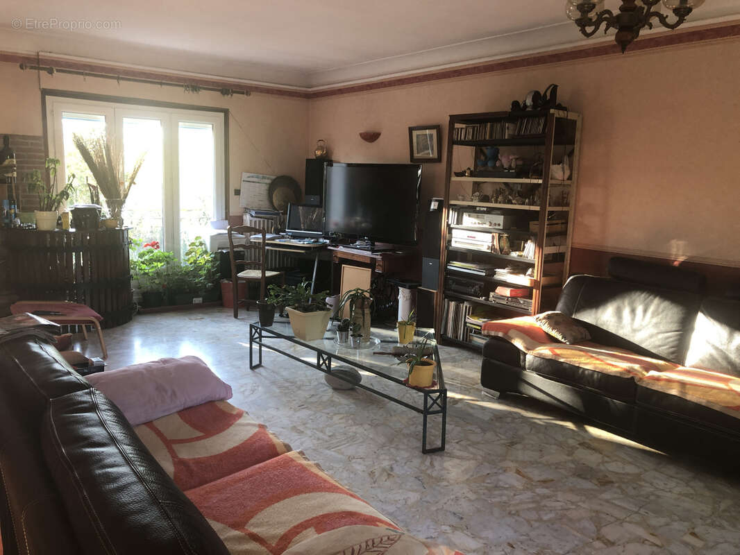 Grande maison T7 - 250 m2 - BESSIÈRES - photo 2