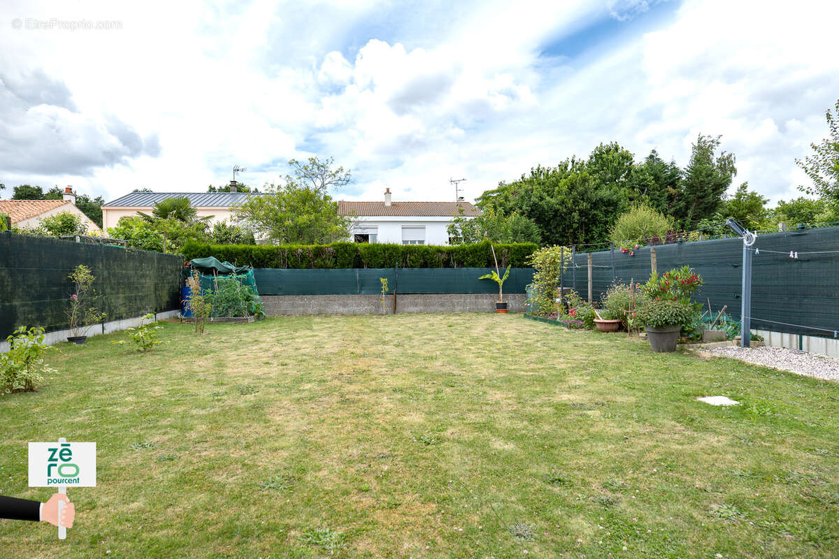 La roche-sur-yon nord   charmant plain-pied 3 chambres avec jardin et garage - photo 21