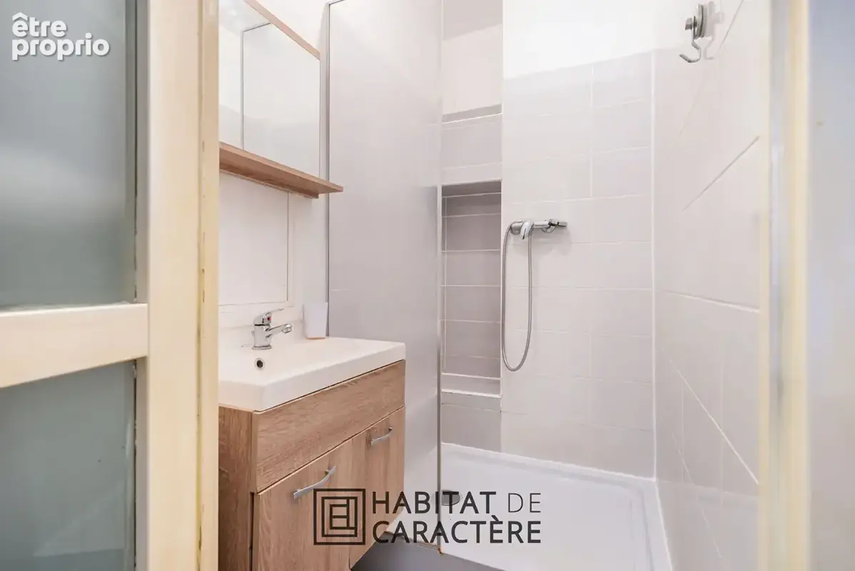 Rare -Studio Meublé de Charme au Coeur du Vieux Lyon - photo 7