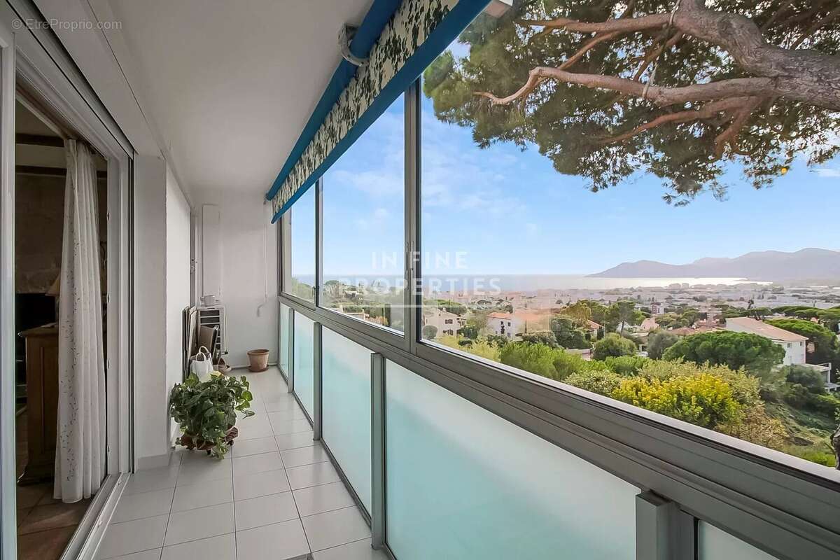 Appartement à LE CANNET